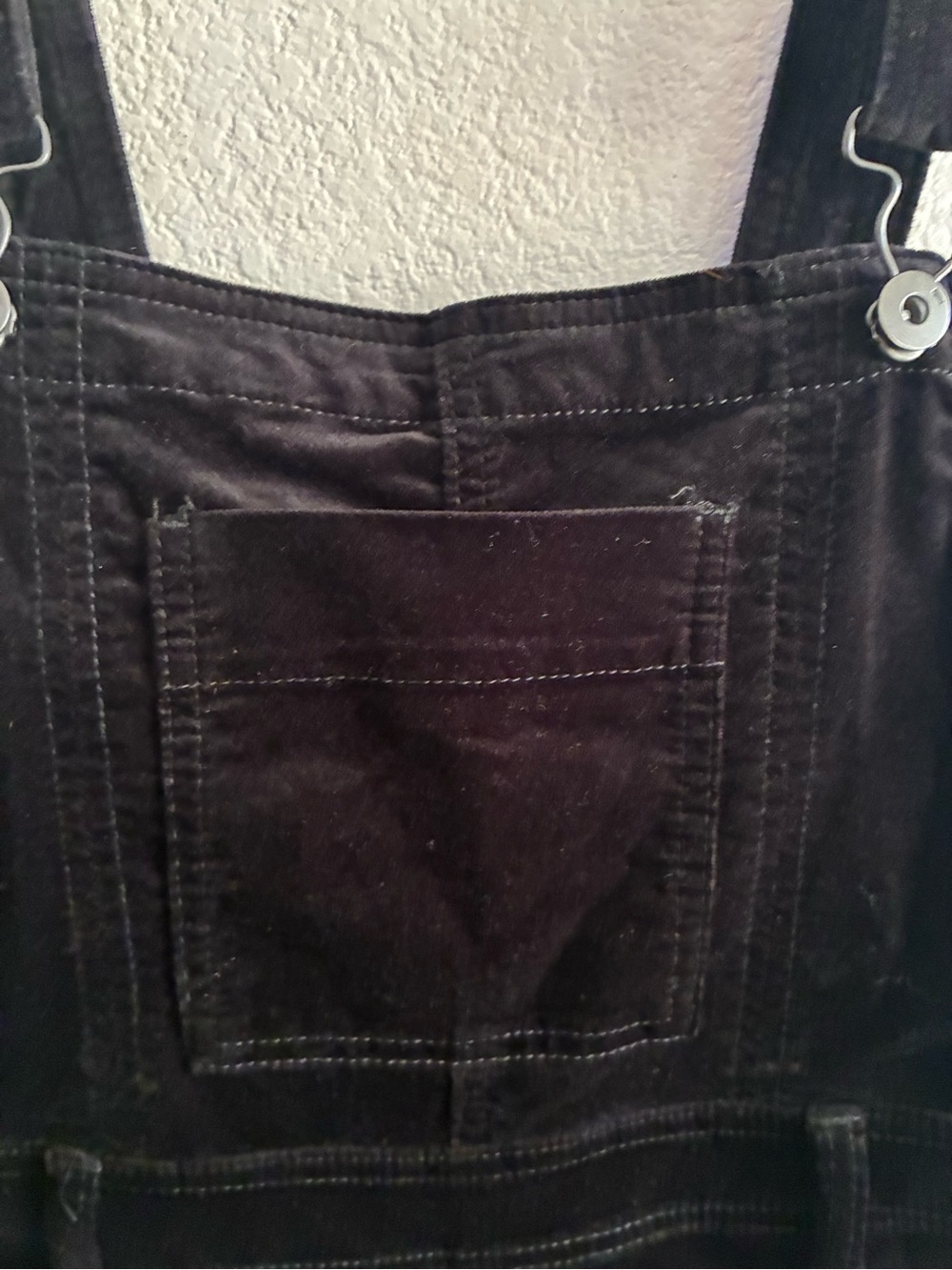 Pilcro Black Fit Flared Velvet Overalls 27 - Picture 5 of 14